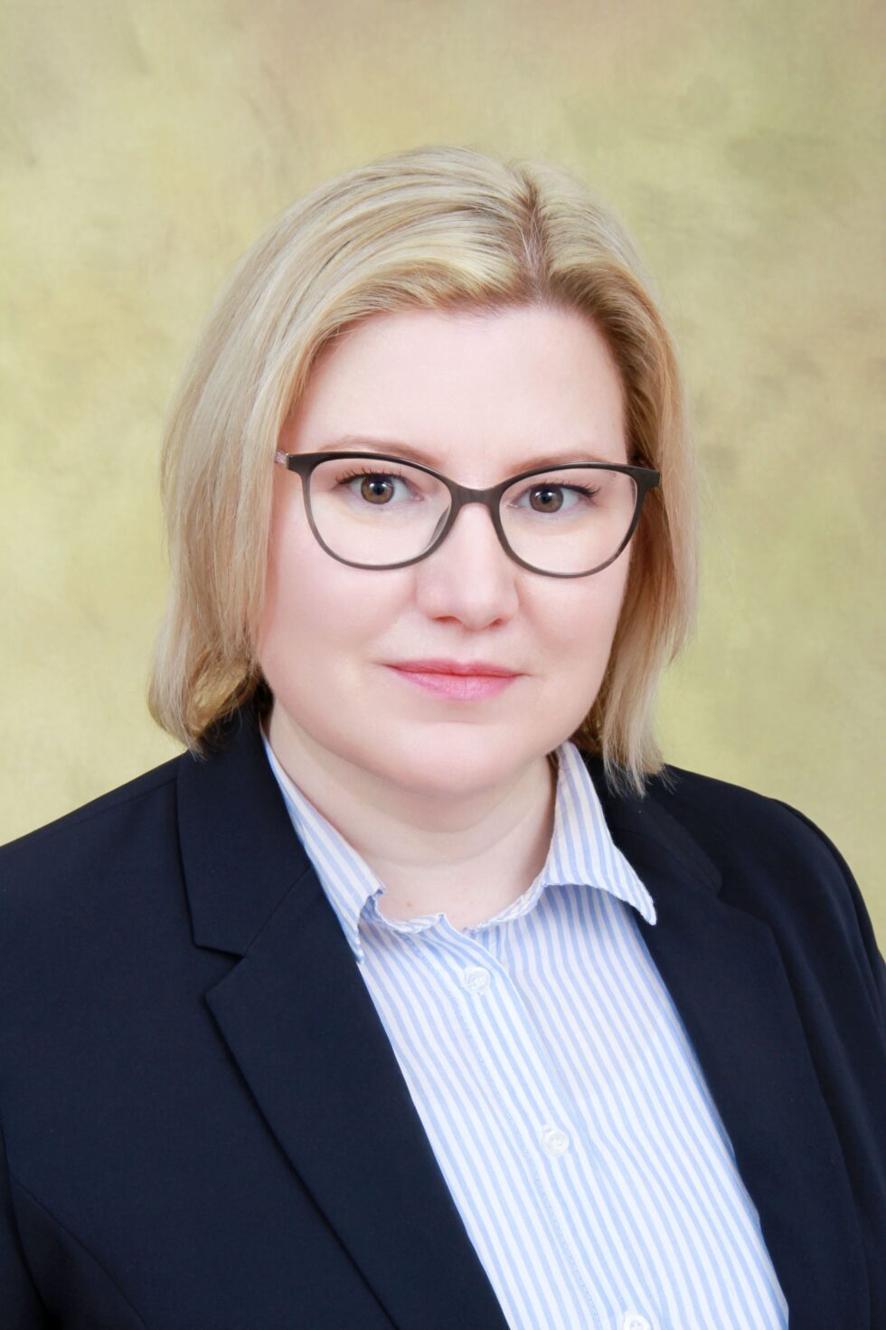 SzamfiraTNora Nora Szamfira Turupoli 980x1470